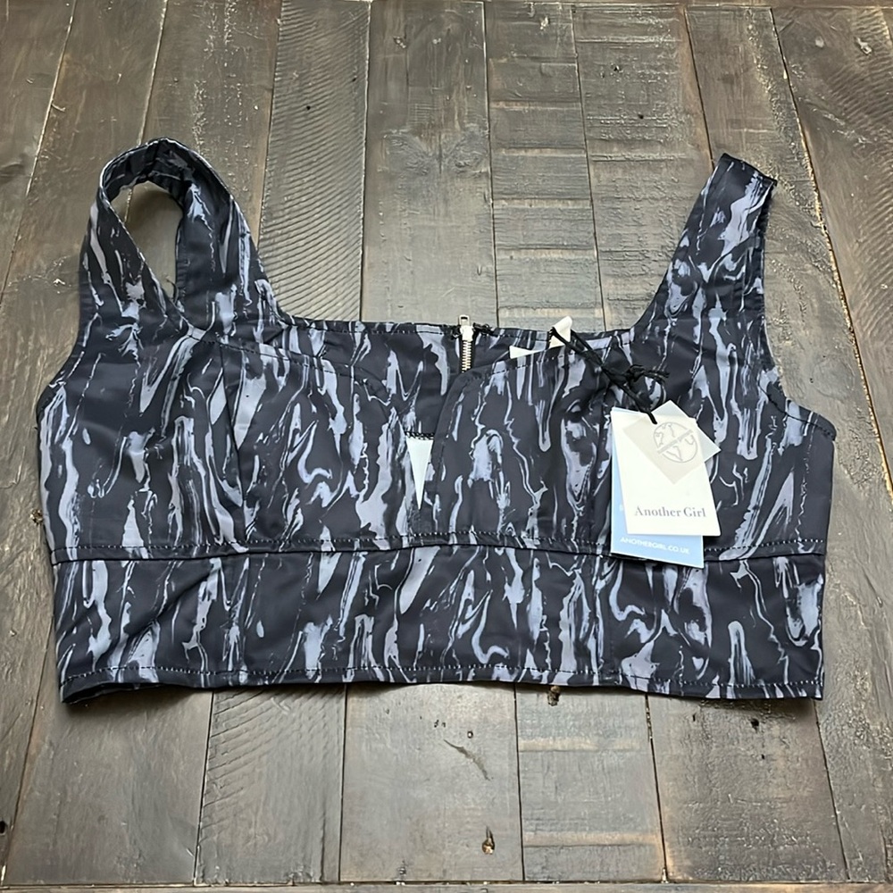 Women’s NWT Another Girl Sports Bra